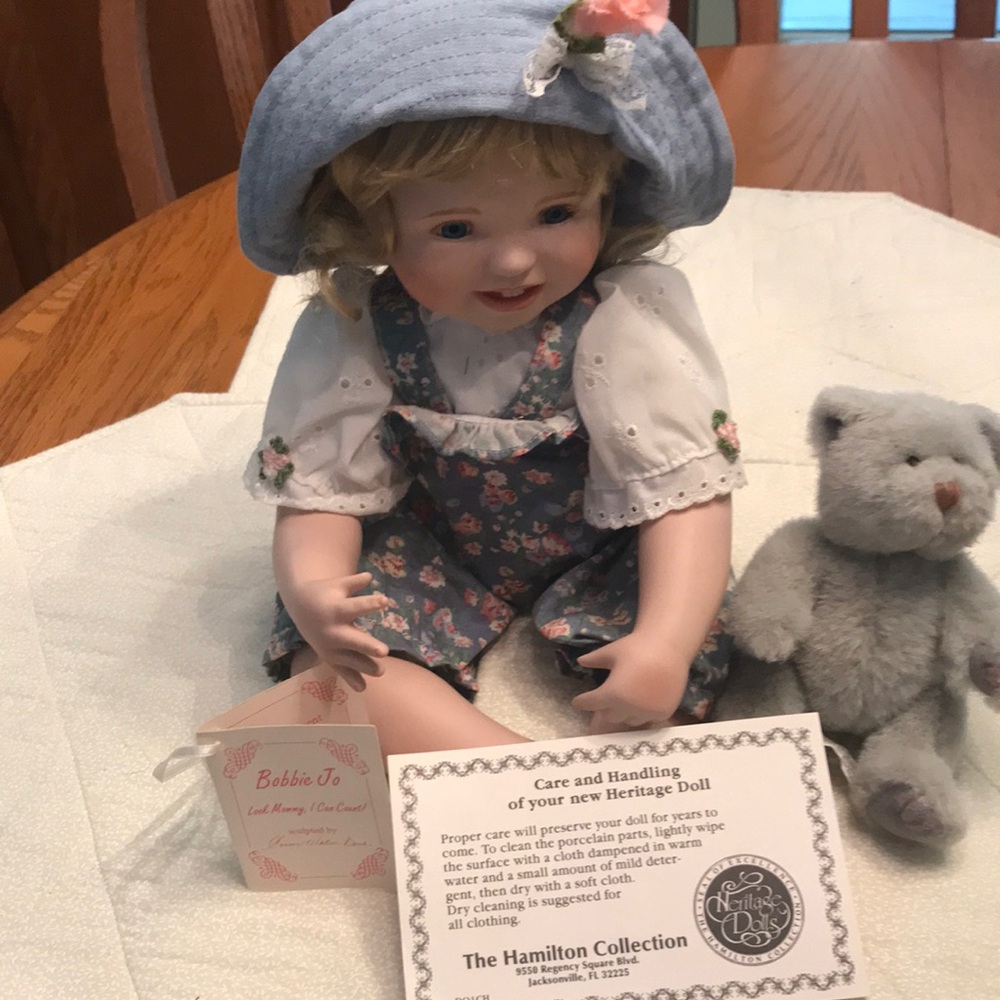 The Hamilton Collection Porcelain Doll, Bobbie Jo,